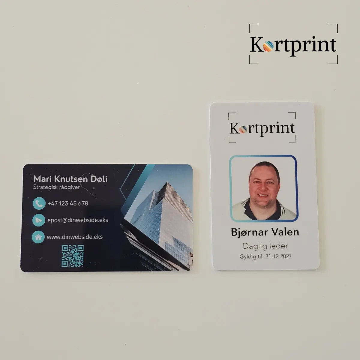 Profesjonelt ID-kort med fargetrykk og personlig design for bedrifter